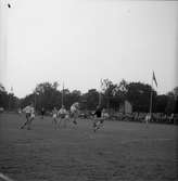 Fotbollsmatsch mellan Gävle - Ljusdal på Strömvallen i Gävle. 11 seprember 1955.
Reportage i Ljusdals-Posten.