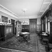 Interiör av bostaden. 5 december 1956.
Major Olsson, St. Esplanadgatan 9, Gävle.            Telefon 026-13 43 38
