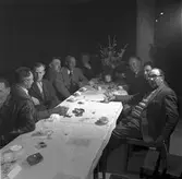 Reportage av taklagsfest. 22 september 1956.
Lönns Målerifirma, Åkargatan 45
