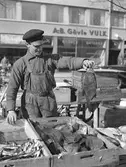 Fiskhandel på Stortorget. Den 10 april 1943