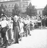 Den 23 juli 1938. Barnutflykt till Furuvik från Stora Torget i Gävle. Reportage för Gefle-Posten
