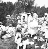 Den 23 juli 1938. Barnutflykt till Furuvik. Reportage för Gefle-Posten

