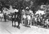 År 1938. Vårreportage. Cirkusparad. Reportage för Gefle Dagblad
Hästar
