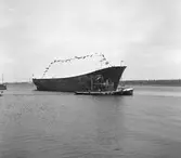 Gävle Varv anlades 1873. Efter en konkurs 1921 bildades Gefle Varfvs och Verkstads Nya AB, som bland annat tillverkade oljecisterner och utrustningar till pappersmassefabriker. På 1940-talet återupptogs skeppsbyggeriet.

