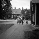 Ludvigsbergs skola. Öppnande av Valboutställningen. 19 juli 1945.