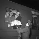 Glasmästare på Osloresa. 2 april 1949.