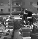 Tekniska Gymnasiet, inmurning av dokument. 25 april 1949.