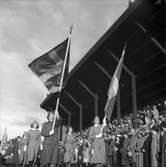 Svenska Flaggans Dag festligheter på Strömvallen. 6 juni 1949. Beställt av bokhandlar Hallberg.