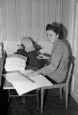 Häradsskrivarekontoret. Utskrivning av skattsedlar. 17 november 1949.