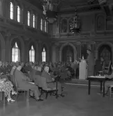 Sveriges Färghandlares Riksförbund. Grupper tagna på stadshuset. 1946.