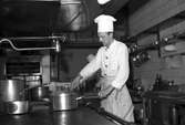 Köket på Hotell Baltic. 1947. Reportage för Arbetarbladet.