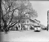 Rådhustorget och en buss som ska till Järvsta-Hemlingby
