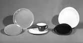 Husgeråd, kaffekopp med fat och tallrik.                  Den 16 januari 1962
Bobergs Fajansfabrik AB.
