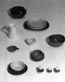 Husgeråd, mat och kaffeservis. Den 16 januari 1962
Bobergs Fajansfabrik AB.
