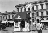 Gästriklands Turistförening kiosk på Centralplan. Juni 1945

