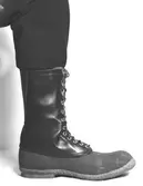 Malmbergs startades 1905 av Elof Malmberg. Blev en av Sveriges ledande producenter av artiklar för idrott, jakt, fiske, skytte och friluftsliv.
