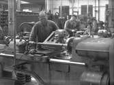 AB Skoglund & Olson. Gefle. Gjuteri och Mekanisk Verkstad. Känt för bland annat järnspisar och leksaker. Företaget startades 1874 av Erik Gustaf Skoglund och Axel Olsson. Firman blev aktiebolag 1914 och hade på 1930-talet cirka 260 anställda i produktionen och ett 30-tal på kontoret.
