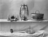 Bröderna Sandblom. Diverse varor. 1930-års adresskalender Norra Centralgatan 17, 1945-års telefonkatalog Norra Skeppsbron 2

