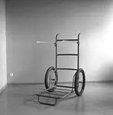 En kärra att dra sopsäckar från Korsnäs AB. Den 8 juni 1961
