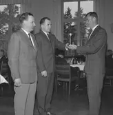 Korsnäs Personaltidning. Sammankomst i Föreningshuset med uppvaktning. Korsnäs AB. År 1961
