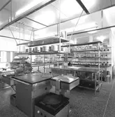 Interiör av ett Restaurangkök. Korsnäs AB. Den 14 april 1963.  (Föreningshuset, Holmsund eller Huvudkontoret)
