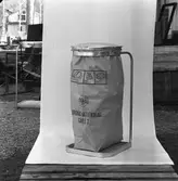 Papperssäckar och Ställningar. Korsnäs. Den 22 april 1964
