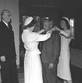 Medaljutdelning i Bomhus kyrka. Korsnäs AB