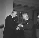 Medaljutdelning i Bomhus kyrka. Korsnäs AB