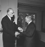 Medaljutdelning i Bomhus kyrka. Korsnäs AB