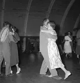 Besök i Djur-och Nöjesparken, Furuvik. 100 -årsjubileum. 1855-1955. Korsnäs AB.