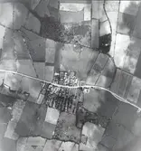 Flygbild över Bröttorp i Norra Möckleby.