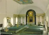 Långskeppet i Ålems kyrka.
