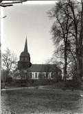 Tuna kyrka, som uppfördes 1892-1893.
Tillhör Linköpings stift.