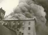 Ångkvarnsbranden 1935-07-06. Fasaden mot Södra Långgatan.