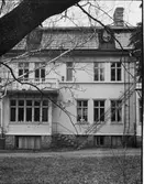 Hemgården. Södra fasaden.
Mellersta delen.
