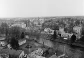 Del av centrala Gävle från Trefaldighetskyrkans torn mot söder.
