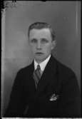 Beställare: Axel Nygren, Vargön.