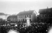 Troligen invigning av torgbrunnen 1930-tal.