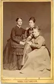 Grupporträtt av  1. Nanny Westerström, 2. Anna Westerström, 3. Hilda Danielsson.
