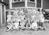 Skolklass, västra skolan (Kristinelunds skola). Foto 1948.
