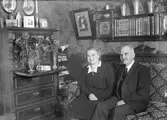 Lennart Andrén med fru, Strömsbro. Foto 1945.
