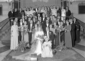 Bröllop, Immanuelskyrkan, Gävle. Foto i oktober 1943.
