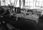 Gammal svarv i mekaniska verkstaden. Foto i maj 1960.