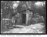 Forsby. Flottning, fotografen vid kojan. Foto: 1910.