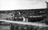 Njutånger, Hälsingland. Kyrkan och i förgrunden prästgården.