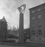 Monument vid Nämndhuset.
21 oktober 1955.