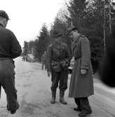 Bilkrock på Kumlavägen.
5 november 1955.