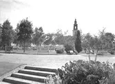 Stenebergsparken på Brynäs med Staffans kyrka i bakgrunden