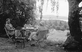Kaffe i trädgården