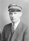 T. Andersson, Bangårdsgatan 16, Hemsta.


